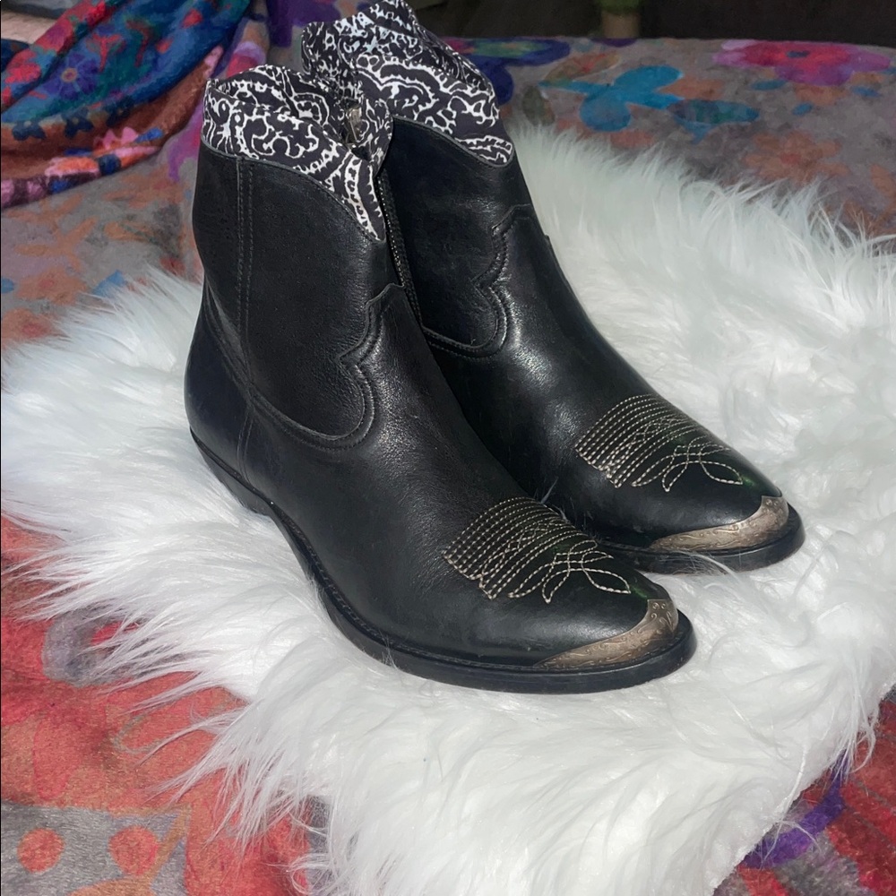 Golden Goose LNWOB EU36 Young Leather Western Bootie with Bandana Trim in Black